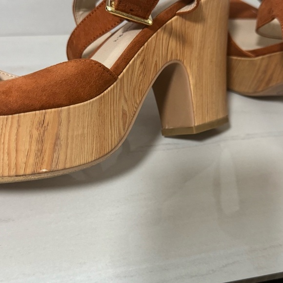 Chinese Laundry Tan Platform Sandals with Cork Sole - Picture 6 of 8